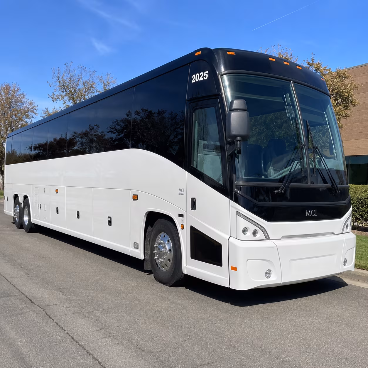 corporate shuttles between bishop ranch and bart done right